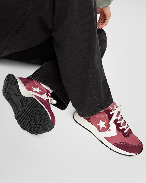 Converse Omega Trainer
