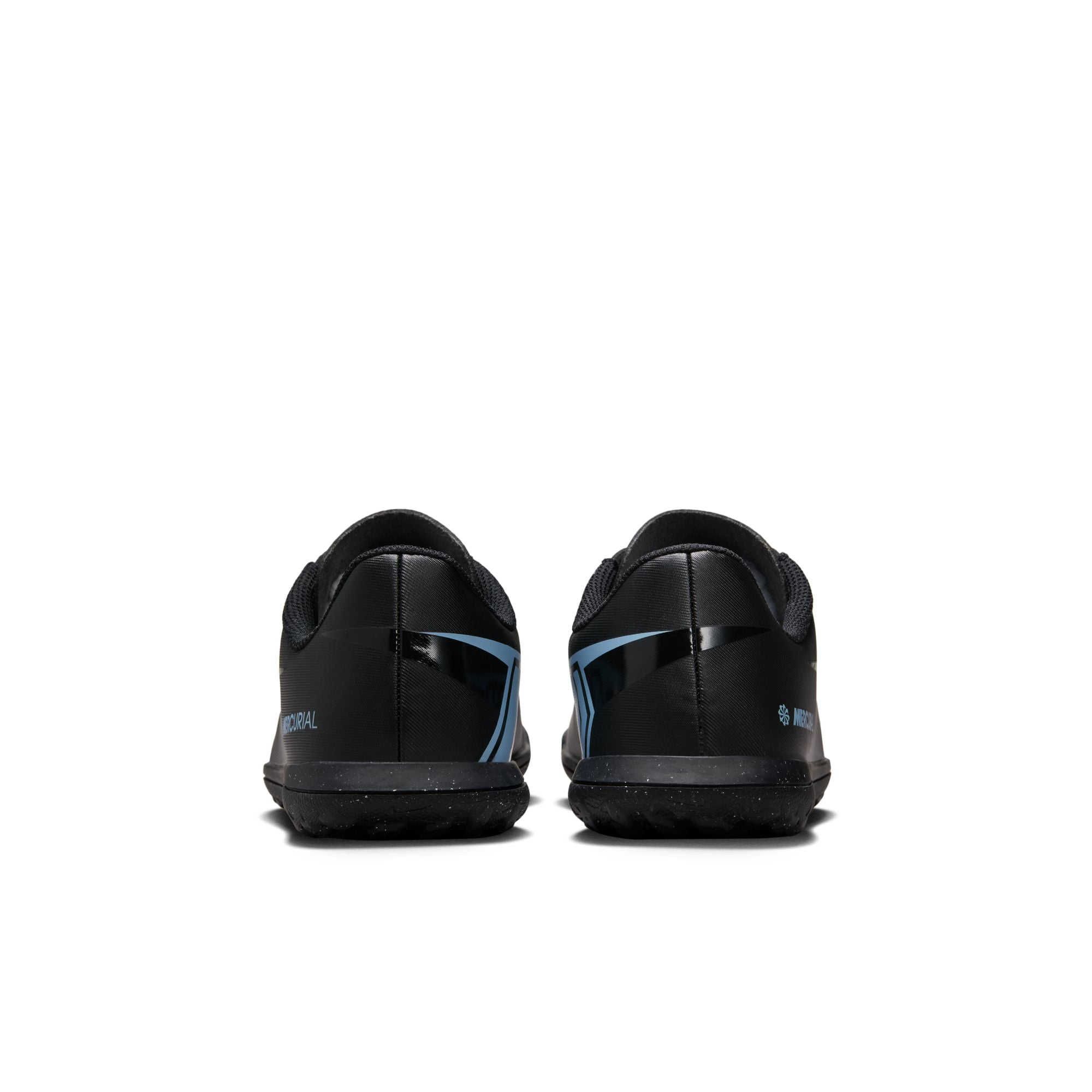 Nike Jr. Mercurial Vapor 16 Club Little/Big Kids' Turf Low-Top Soccer Shoes