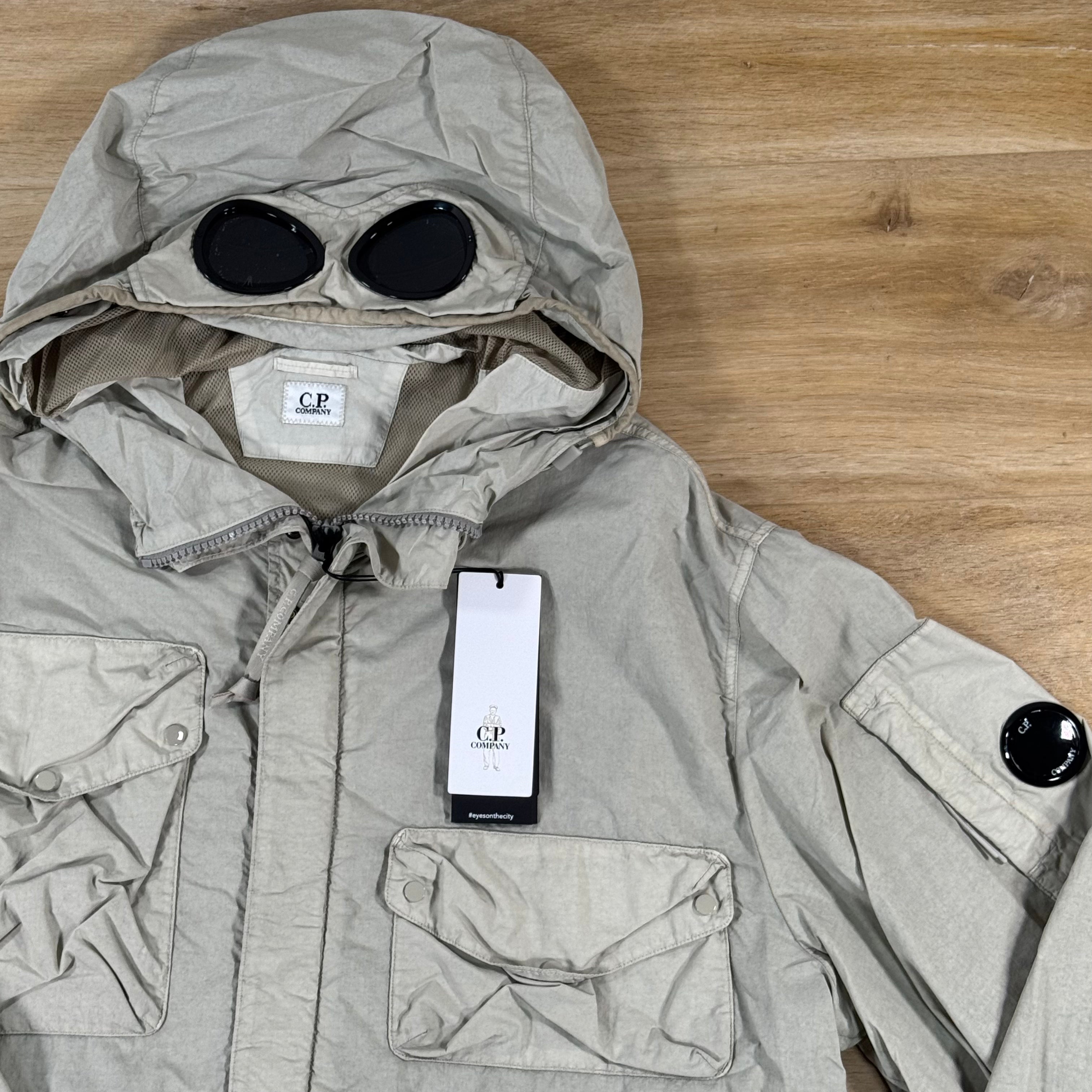 C.P. Company Flatt Nylon Goggle Lens Jacket in Dove