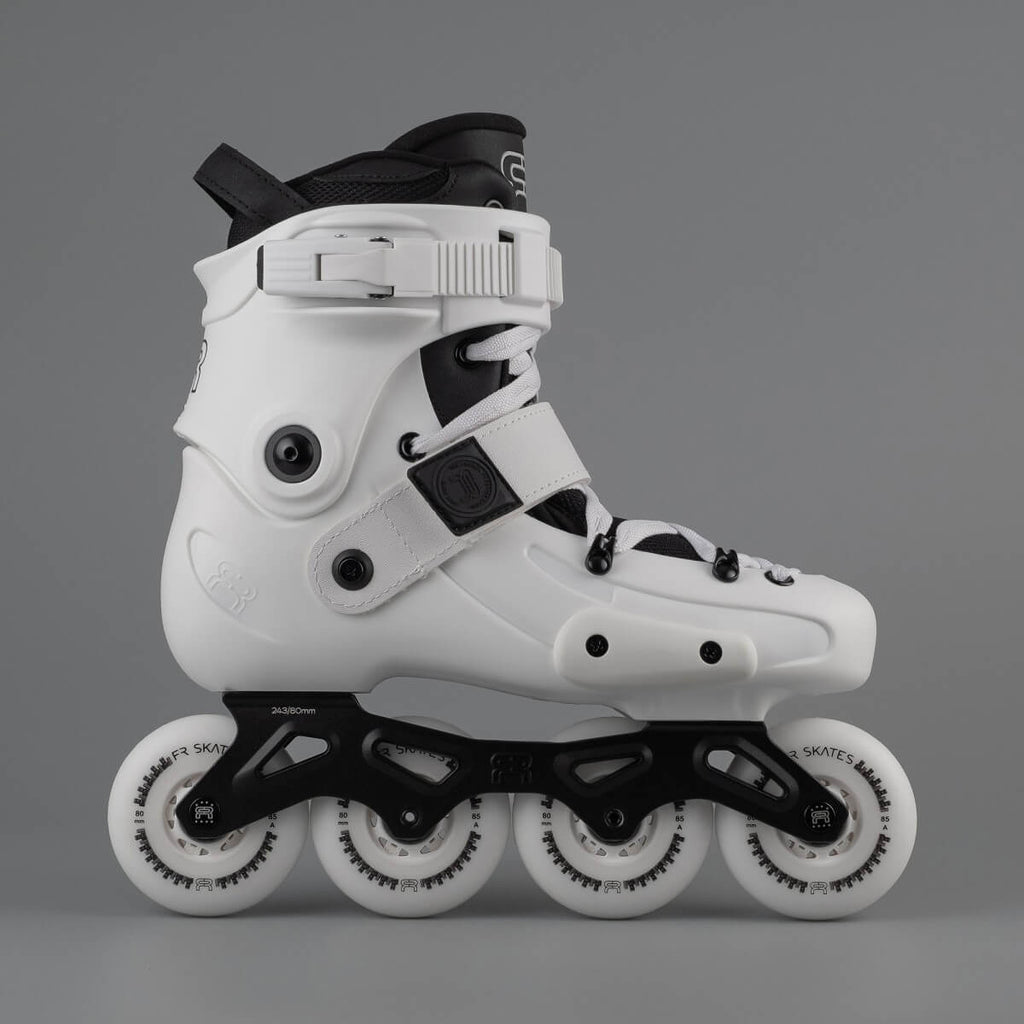 FRX 80 White Skates